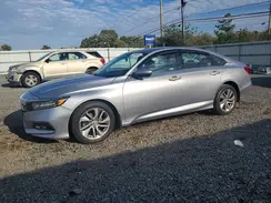 1HGCV1F19JA082585 2018 HONDA ACCORD