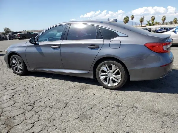 1HGCV1F19JA082618 2018 HONDA ACCORD - Image 2