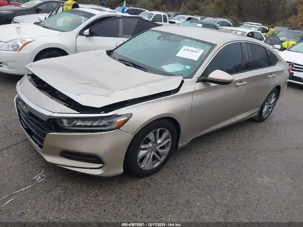1HGCV1F19JA093800 2018 HONDA ACCORD - Image 2