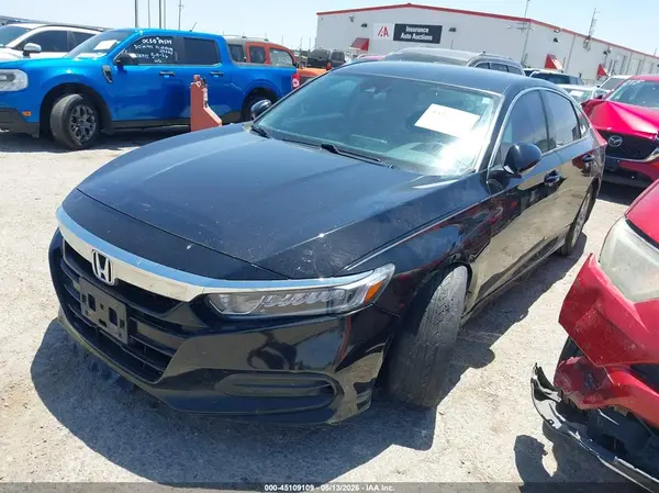 1HGCV1F19JA102057 2018 HONDA ACCORD - Image 2