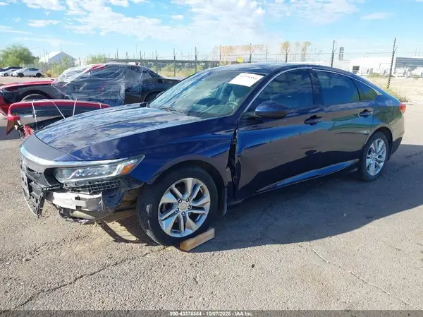 1HGCV1F19JA105587 2018 HONDA ACCORD - Image 2