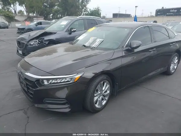 1HGCV1F19JA110210 2018 HONDA ACCORD - Image 2
