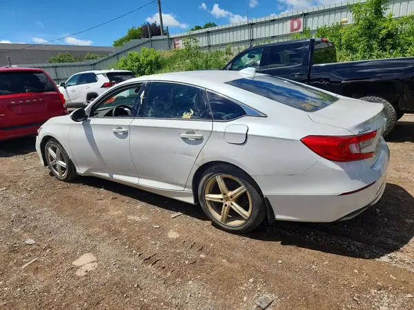 1HGCV1F19JA131610 2018 HONDA ACCORD - Image 2
