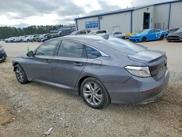1HGCV1F19JA141117 2018 HONDA ACCORD - Image 2