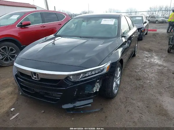 1HGCV1F19JA141974 2018 HONDA ACCORD - Image 2