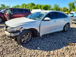 1HGCV1F19JA152800 2018 HONDA ACCORD