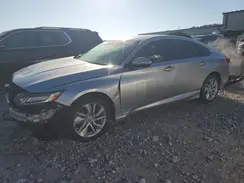 1HGCV1F19JA176532 2018 HONDA ACCORD