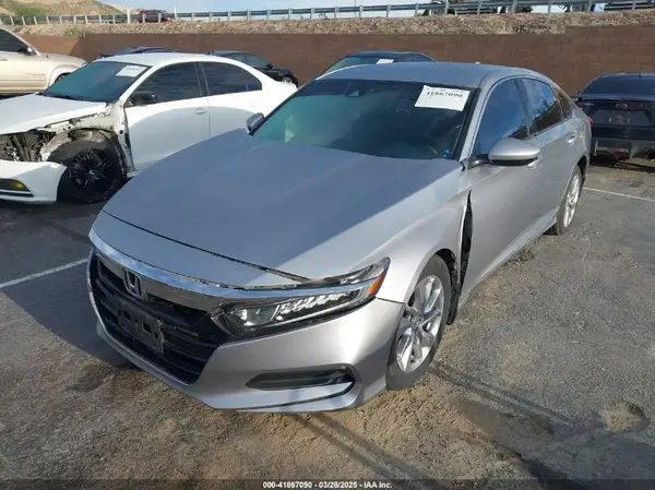 1HGCV1F19JA201316 2018 HONDA ACCORD - Image 2