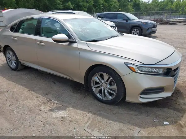 1HGCV1F19JA205964 2018 HONDA ACCORD - Image 1