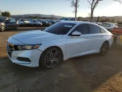1HGCV1F19JA213563 2018 HONDA ACCORD