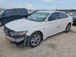 1HGCV1F19JA220416 2018 HONDA ACCORD