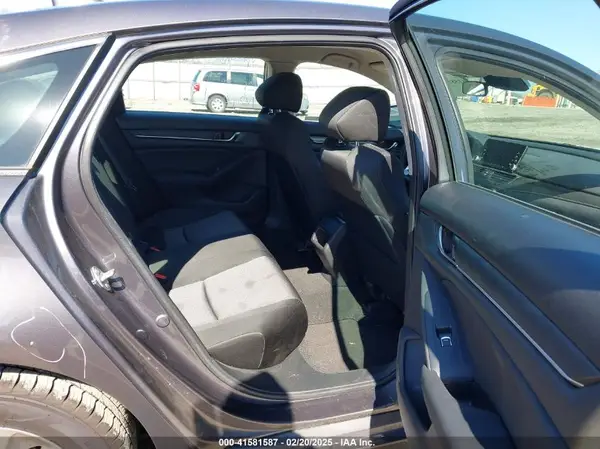 1HGCV1F19JA240312 2018 HONDA ACCORD - Image 8