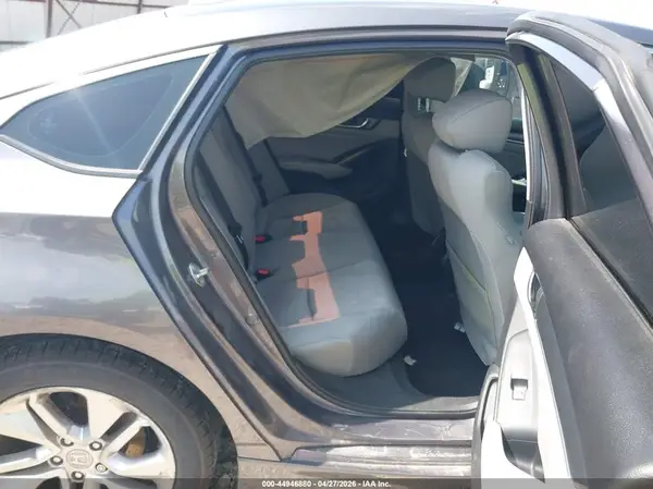 1HGCV1F19JA240360 2018 HONDA ACCORD - Image 8