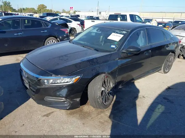 1HGCV1F19JA246577 2018 HONDA ACCORD - Image 2