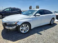 1HGCV1F19JA260205 2018 HONDA ACCORD