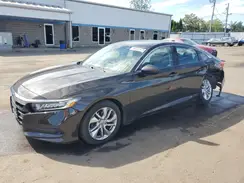 1HGCV1F19JA261340 2018 HONDA ACCORD