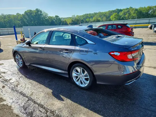 1HGCV1F19JA264240 2018 HONDA ACCORD - Image 2