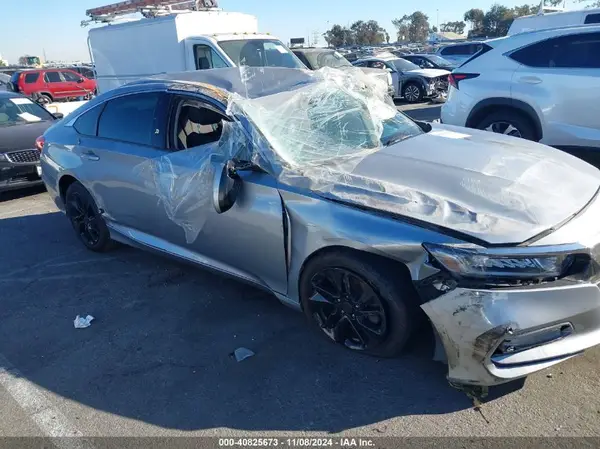 1HGCV1F19KA040807 2019 HONDA ACCORD - Image 1