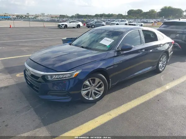1HGCV1F19KA052083 2019 HONDA ACCORD - Image 2