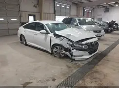 1HGCV1F19KA058823 2019 HONDA ACCORD