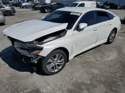 1HGCV1F19KA071863 2019 HONDA ACCORD