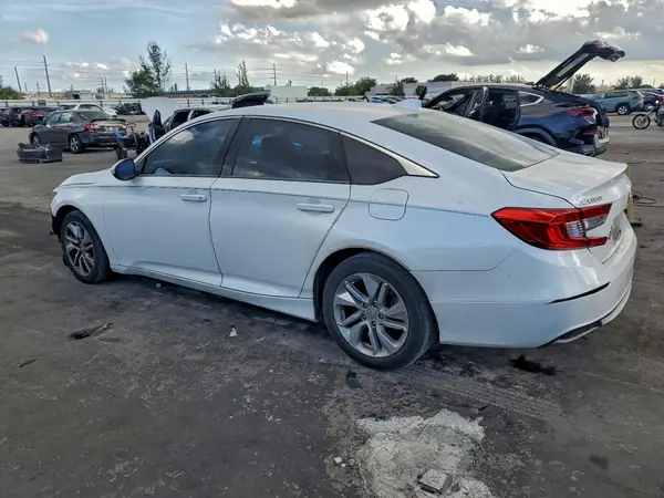 1HGCV1F19KA100701 2019 HONDA ACCORD - Image 2