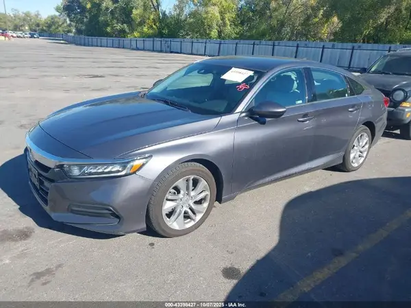 1HGCV1F19KA131821 2019 HONDA ACCORD - Image 2