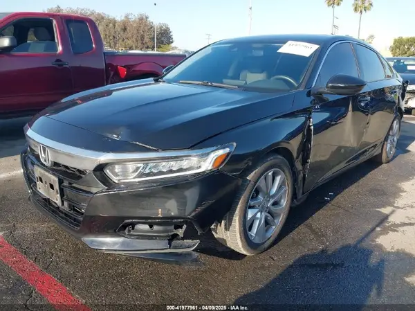 1HGCV1F19KA137747 2019 HONDA ACCORD - Image 2