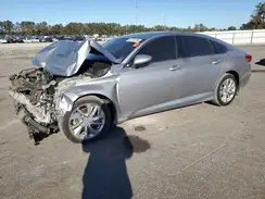 1HGCV1F19KA141300 2019 HONDA ACCORD