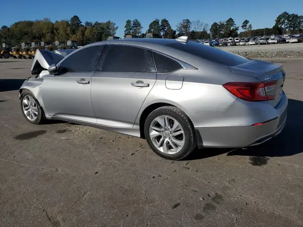 1HGCV1F19KA141300 2019 HONDA ACCORD - Image 2