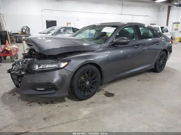 1HGCV1F19KA167010 2019 HONDA ACCORD - Image 2