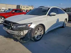 1HGCV1F19KA174104 2019 HONDA ACCORD
