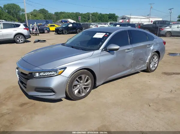 1HGCV1F19LA076515 2020 HONDA ACCORD - Image 2