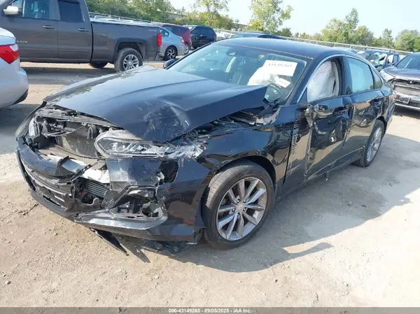 1HGCV1F19MA040468 2021 HONDA ACCORD - Image 2