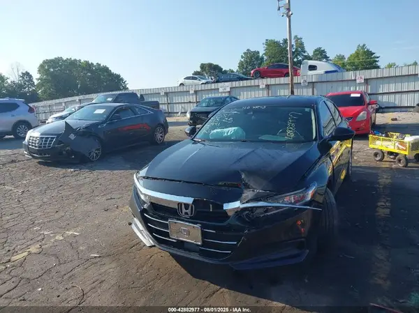 1HGCV1F19MA069257 2021 HONDA ACCORD - Image 2