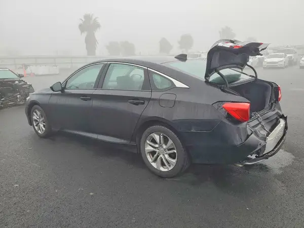 1HGCV1F1XJA008253 2018 HONDA ACCORD - Image 2