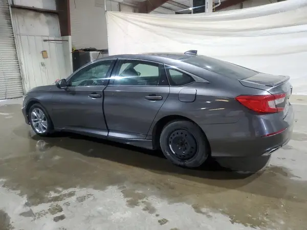 1HGCV1F1XJA015560 2018 HONDA ACCORD - Image 2
