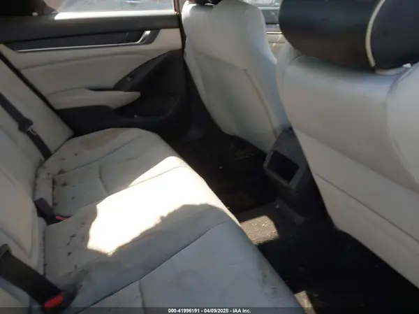 1HGCV1F1XJA064158 2018 HONDA ACCORD - Image 8