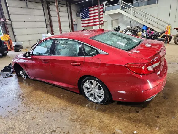 1HGCV1F1XJA067643 2018 HONDA ACCORD - Image 2