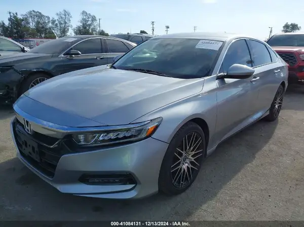 1HGCV1F1XJA083003 2018 HONDA ACCORD - Image 2