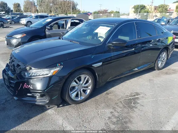 1HGCV1F1XJA083793 2018 HONDA ACCORD - Image 2