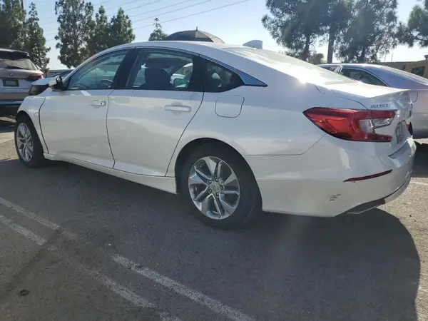 1HGCV1F1XJA090226 2018 HONDA ACCORD - Image 2