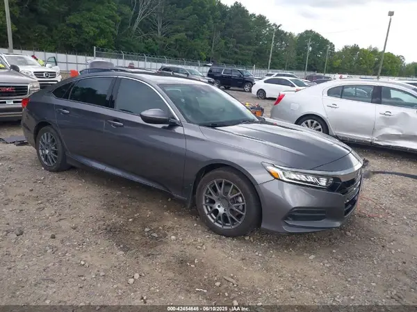 1HGCV1F1XJA095443 2018 HONDA ACCORD - Image 1