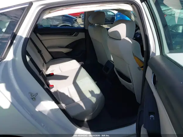 1HGCV1F1XJA103685 2018 HONDA ACCORD - Image 8