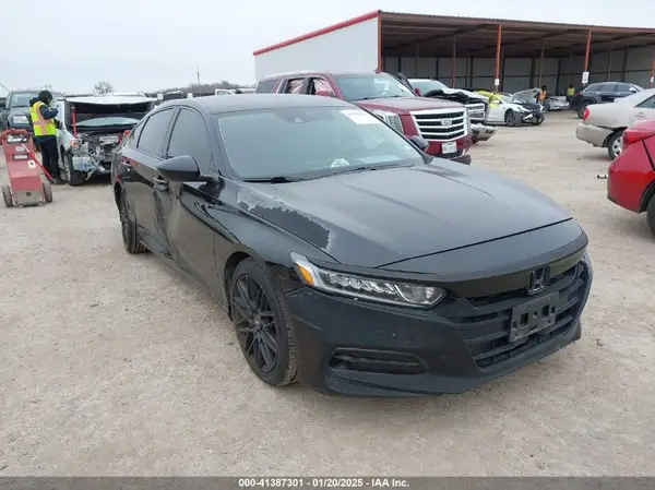 1HGCV1F1XJA122057 2018 HONDA ACCORD - Image 1