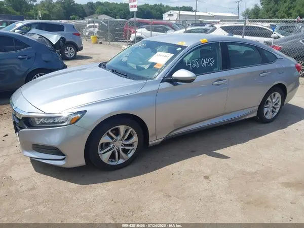 1HGCV1F1XJA123743 2018 HONDA ACCORD - Image 2