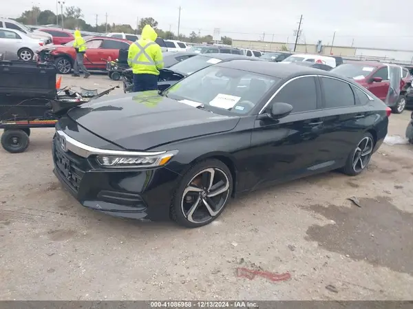 1HGCV1F1XJA150523 2018 HONDA ACCORD - Image 2