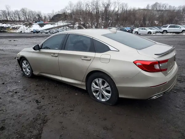 1HGCV1F1XJA155012 2018 HONDA ACCORD - Image 2
