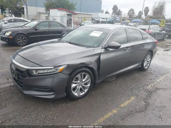 1HGCV1F1XJA158881 2018 HONDA ACCORD - Image 2