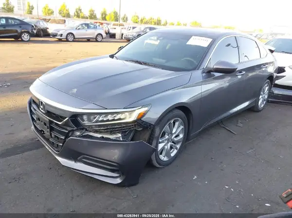 1HGCV1F1XJA165099 2018 HONDA ACCORD - Image 2